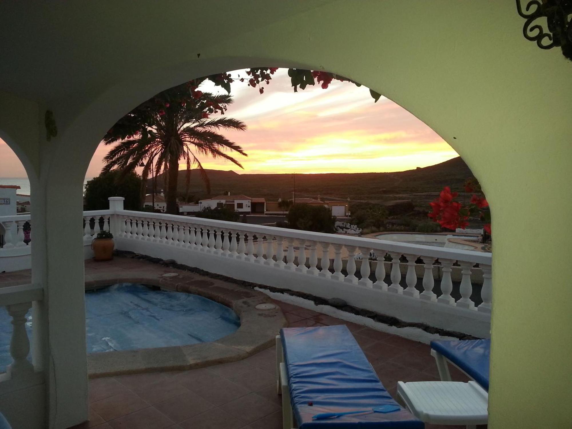 Colina Golf Excellent Holiday Home With Heated Pool San Miguel de Abona Luaran gambar